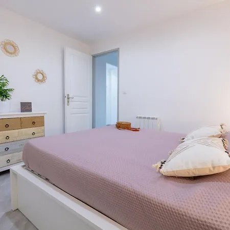 Villa La Janette: Charming Near Beaches And Coastal Path Hyeres