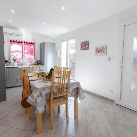 La Janette: Charming Near Beaches And Coastal Path Villa Hyeres